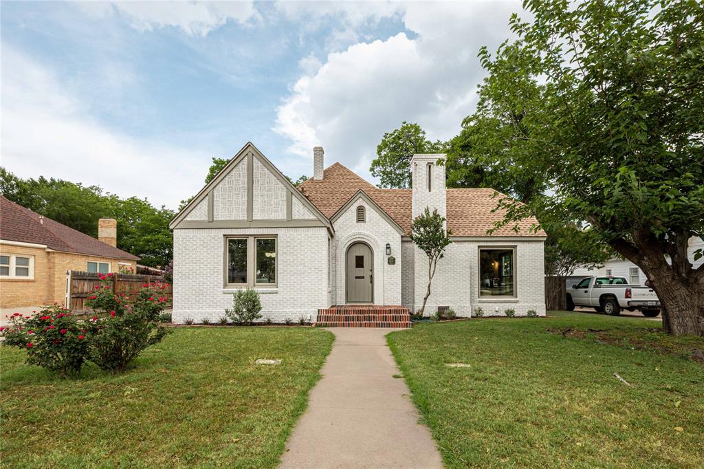 1225 Sayles Boulevard Property Photo 1