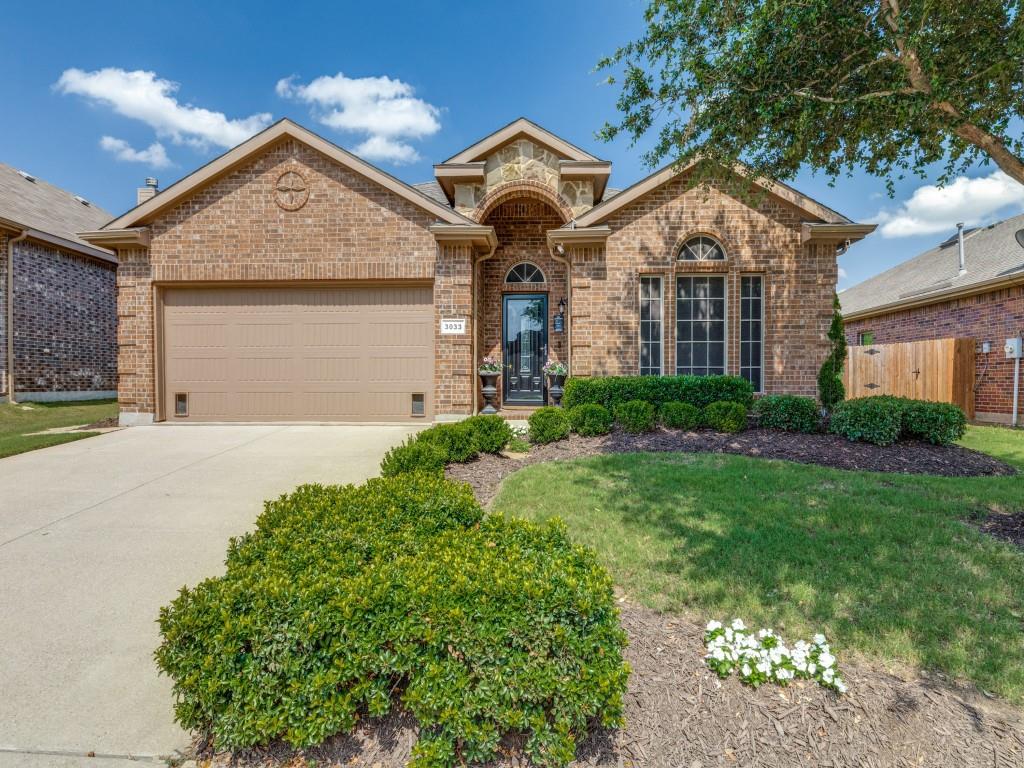 3033 Maple Creek Drive Property Photo 1