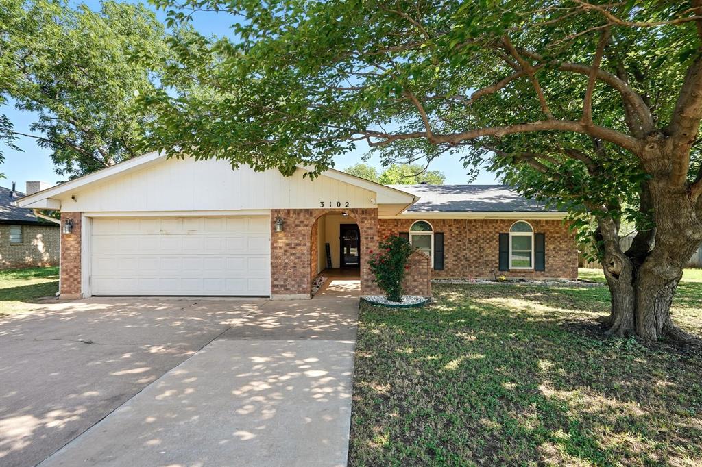 3102 Primrose Drive Property Photo 1