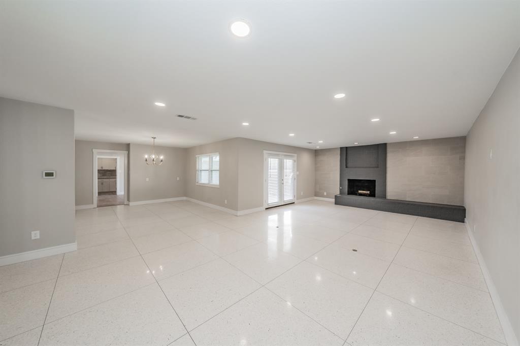 4605 Ranch View Road Property Photo 3