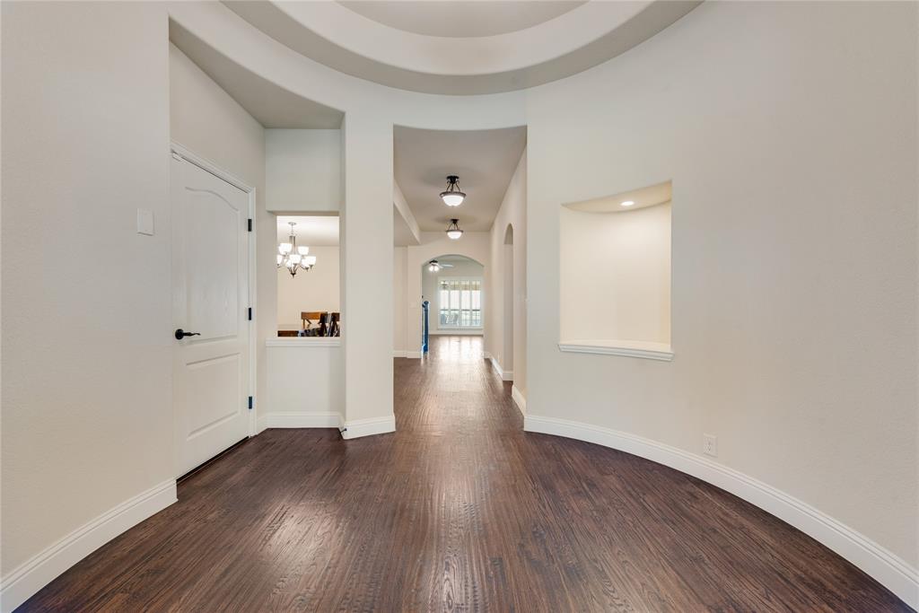 1207 Glasbury Glen Way Property Photo 5