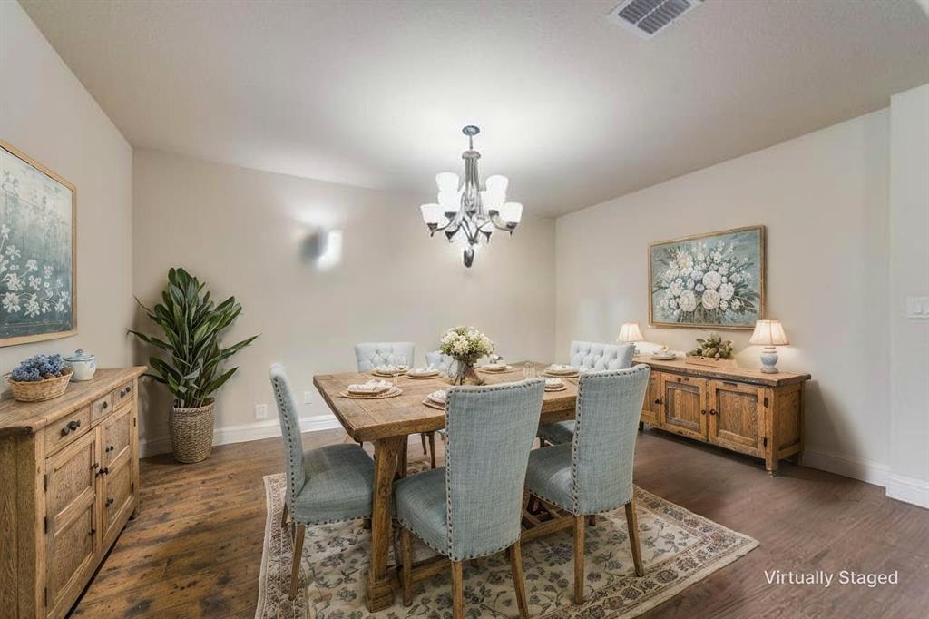 1207 Glasbury Glen Way Property Photo 8