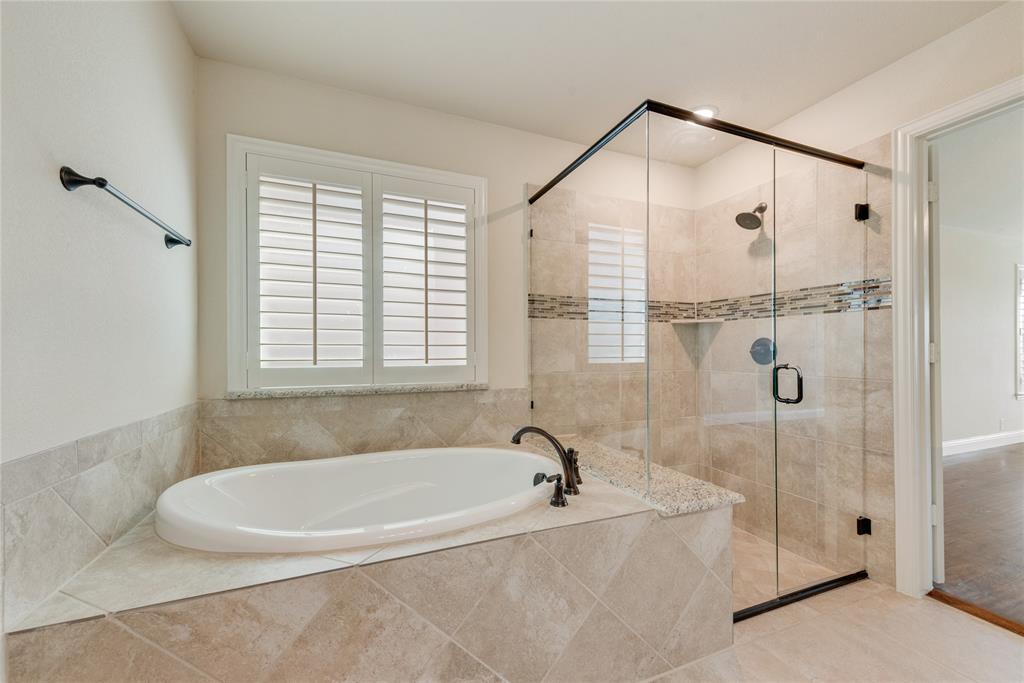 1207 Glasbury Glen Way Property Photo 21