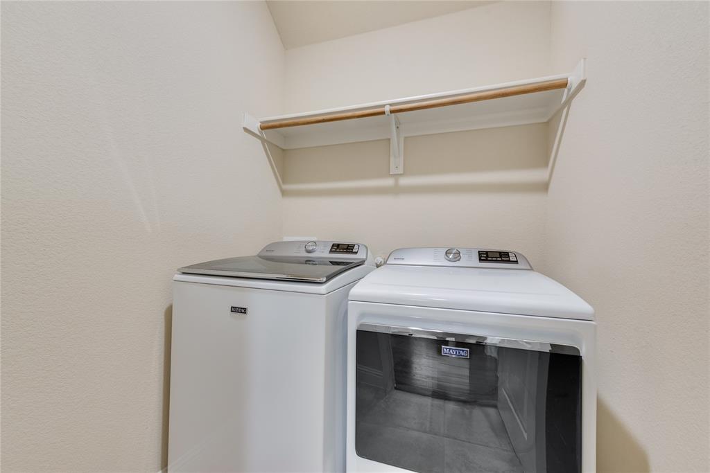 1207 Glasbury Glen Way Property Photo 23