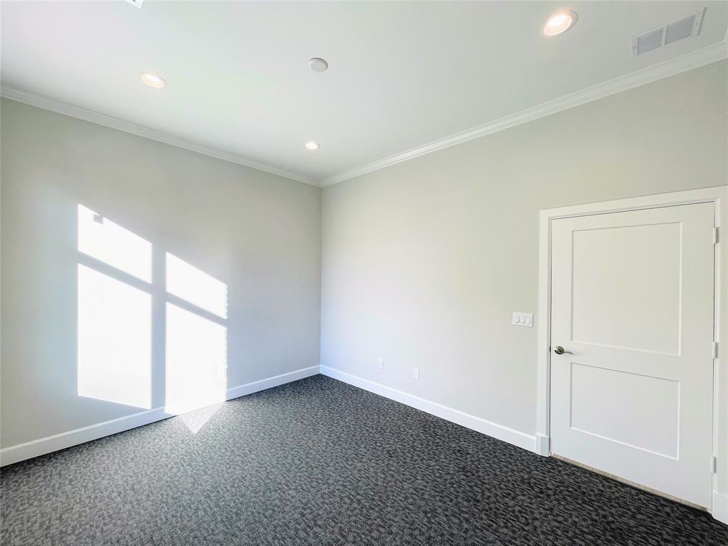7700 Preston Road Property Photo 10
