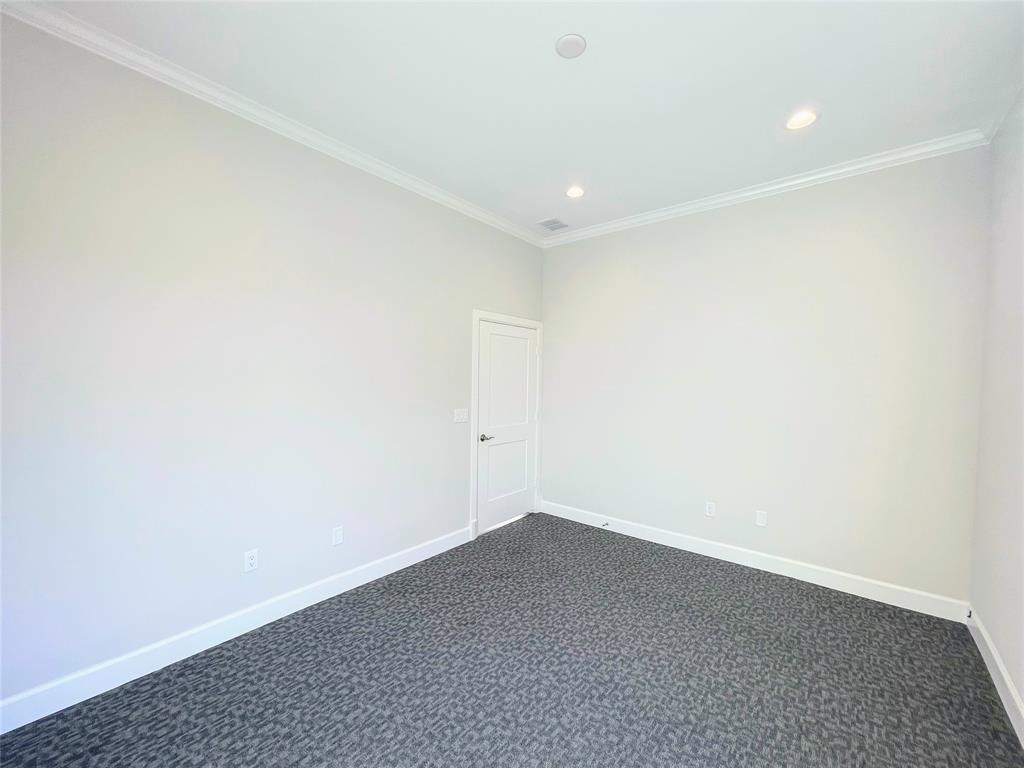 7700 Preston Road Property Photo 11