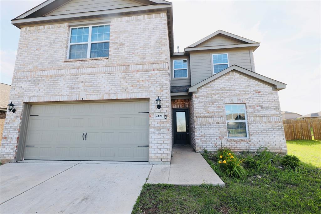 2121 Yarbrough Drive Property Photo 3