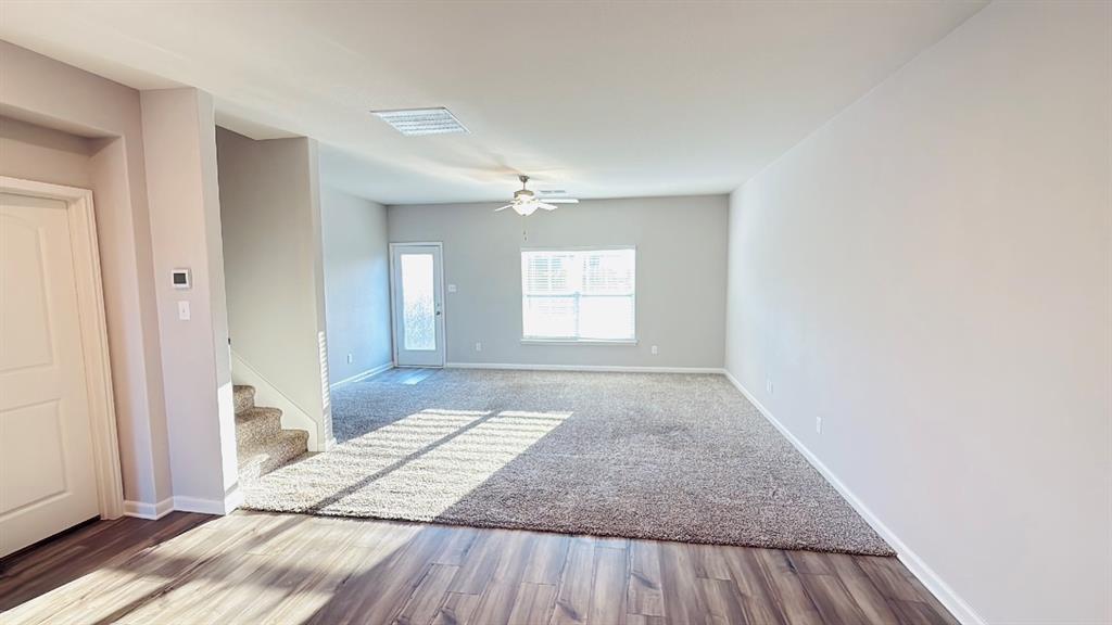 2121 Yarbrough Drive Property Photo 5