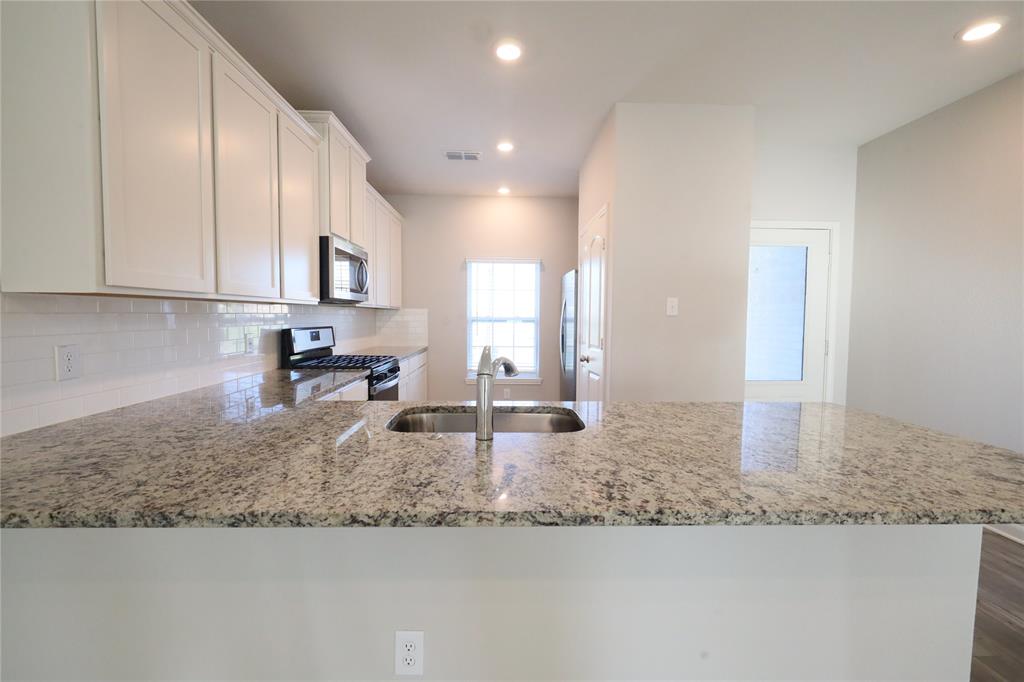 2121 Yarbrough Drive Property Photo 11