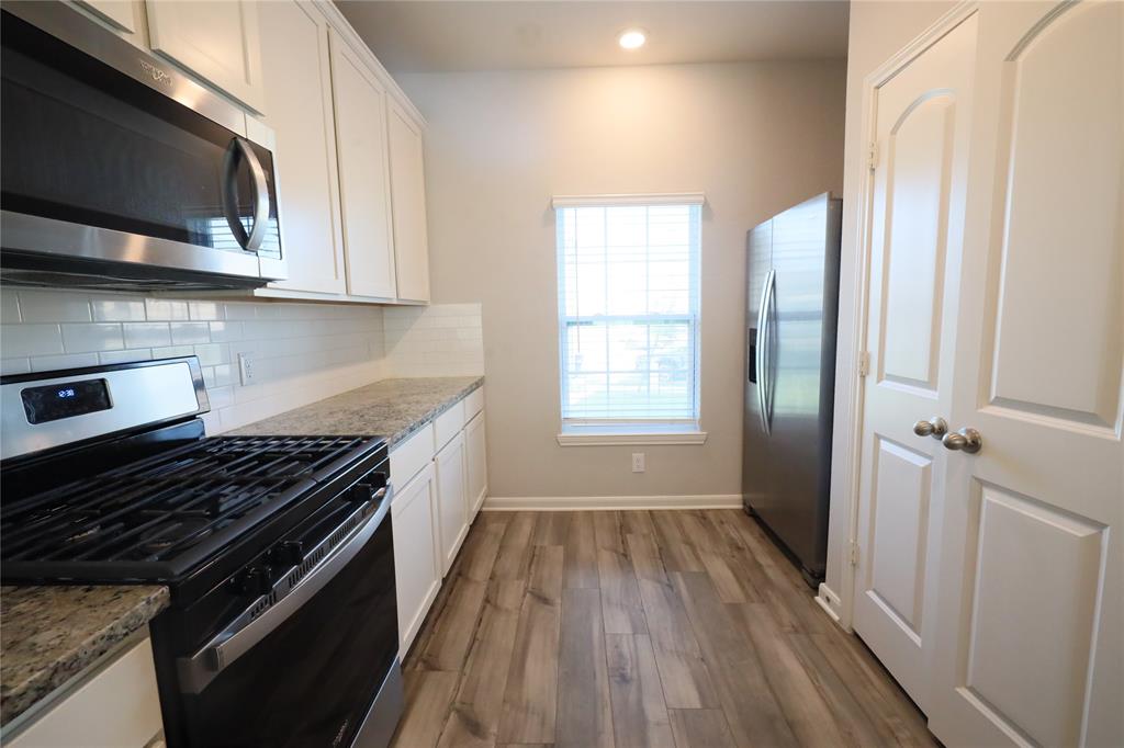 2121 Yarbrough Drive Property Photo 13