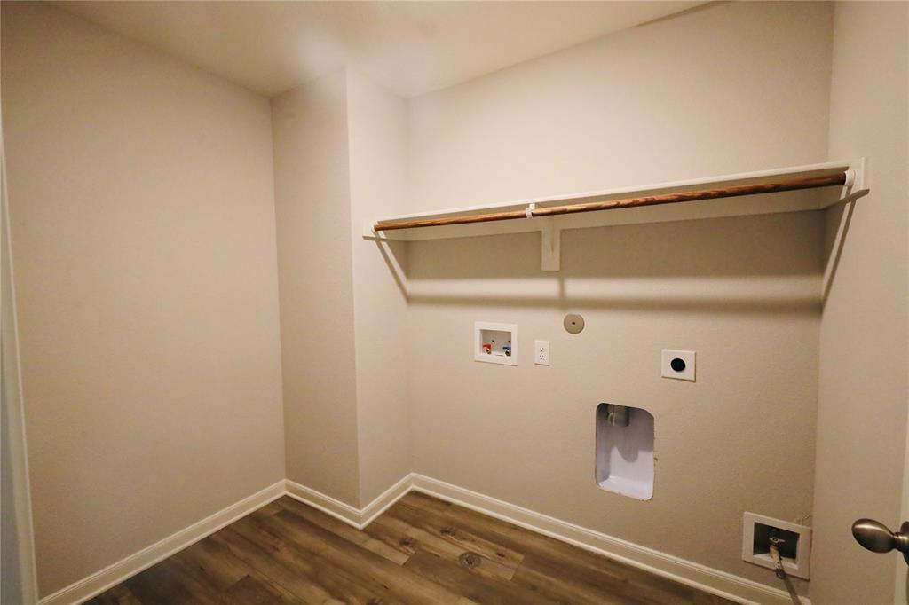 2121 Yarbrough Drive Property Photo 28