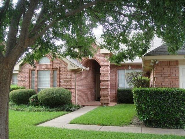 2609 Classic Court Property Photo 1