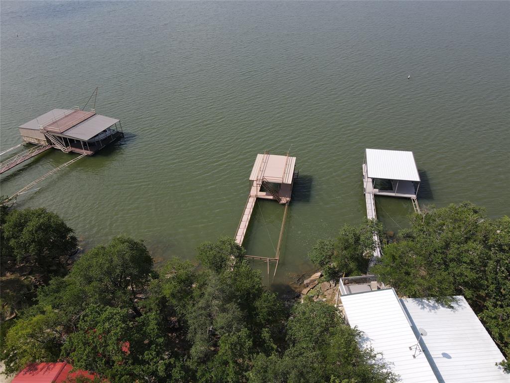 538 Oak Point Property Photo 9