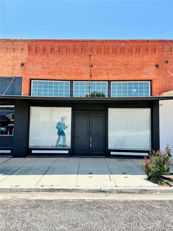 116 S Main Street Property Photo 1
