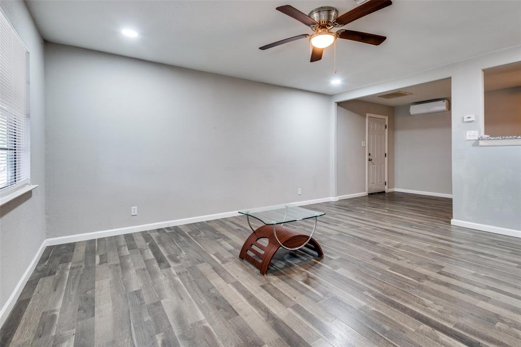 1415 Swiss Street Property Photo 4