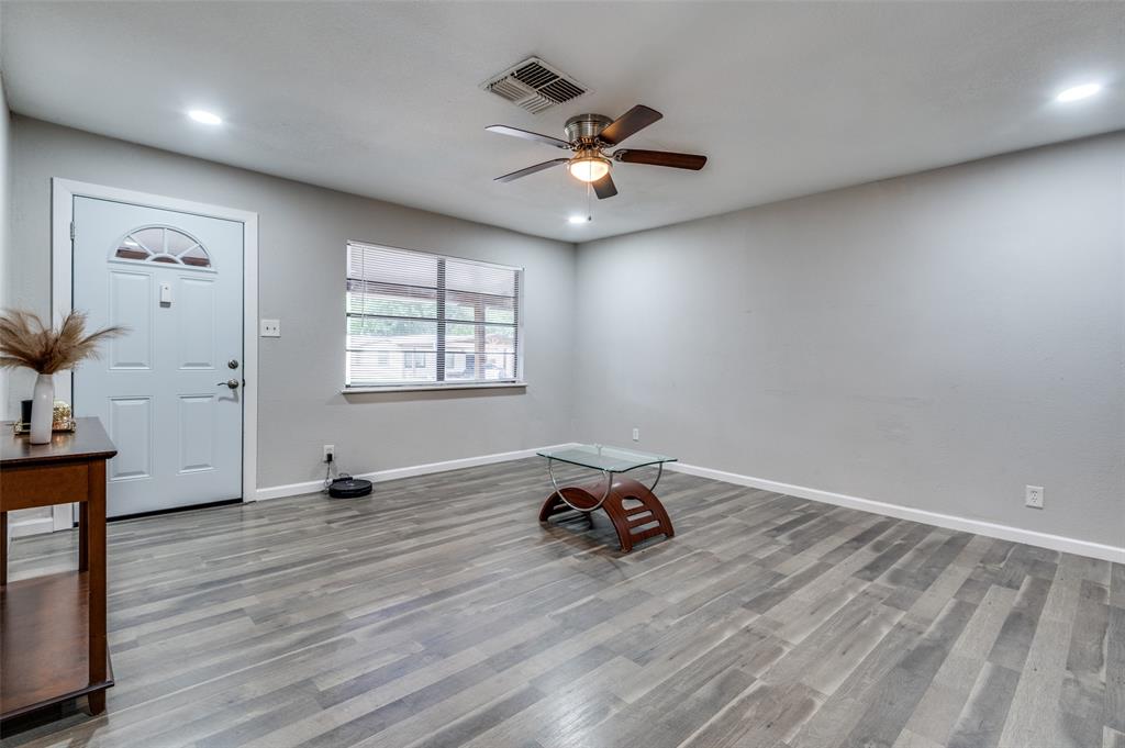 1415 Swiss Street Property Photo 6
