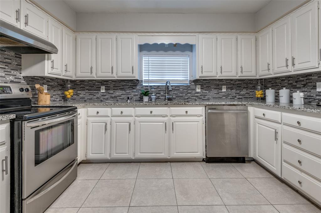 1415 Swiss Street Property Photo 11