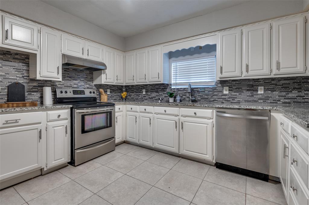 1415 Swiss Street Property Photo 12