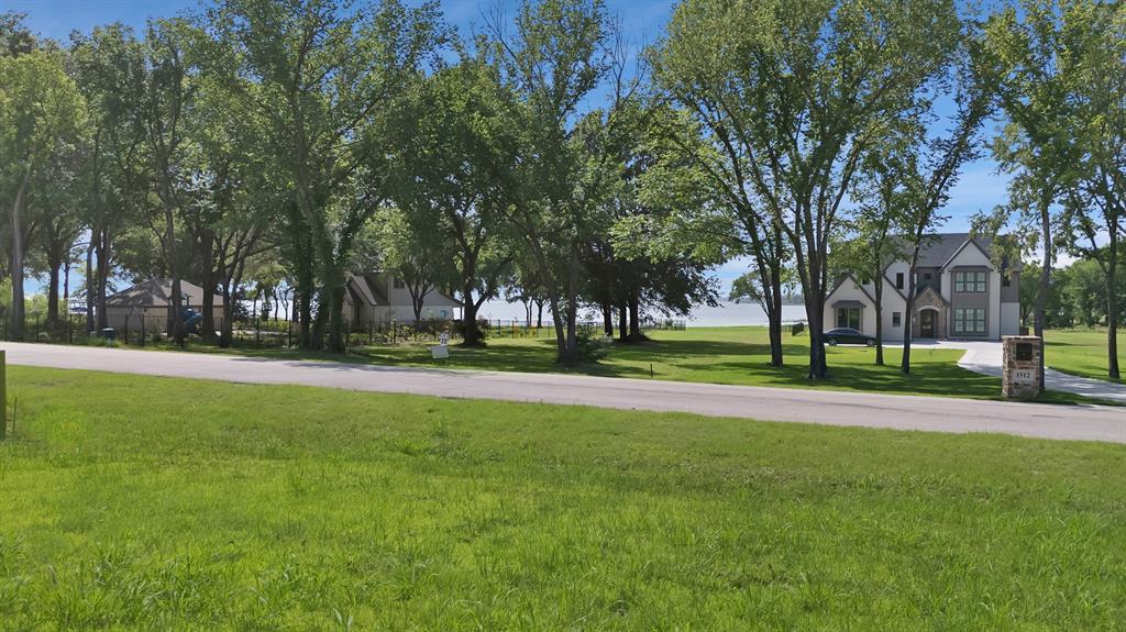 1511 Shoreline Drive Property Photo 11