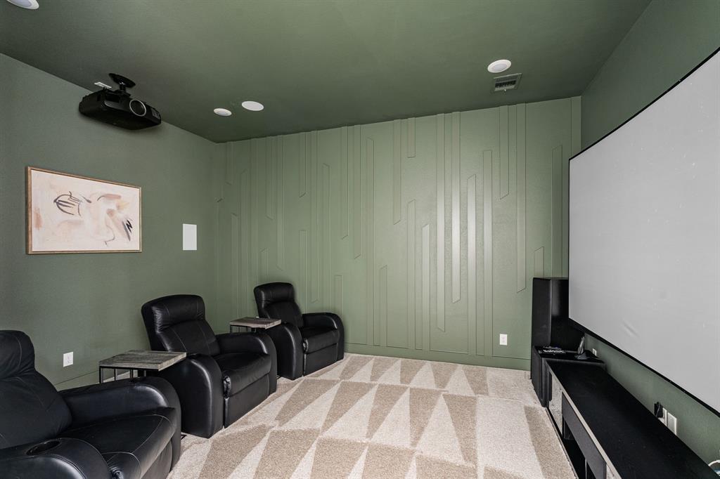 8990 Frostweed Road Property Photo 7