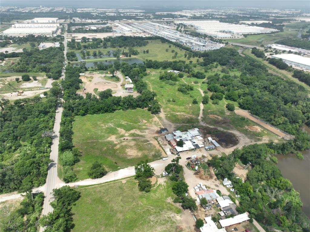 468 W Oakdale Property Photo 10