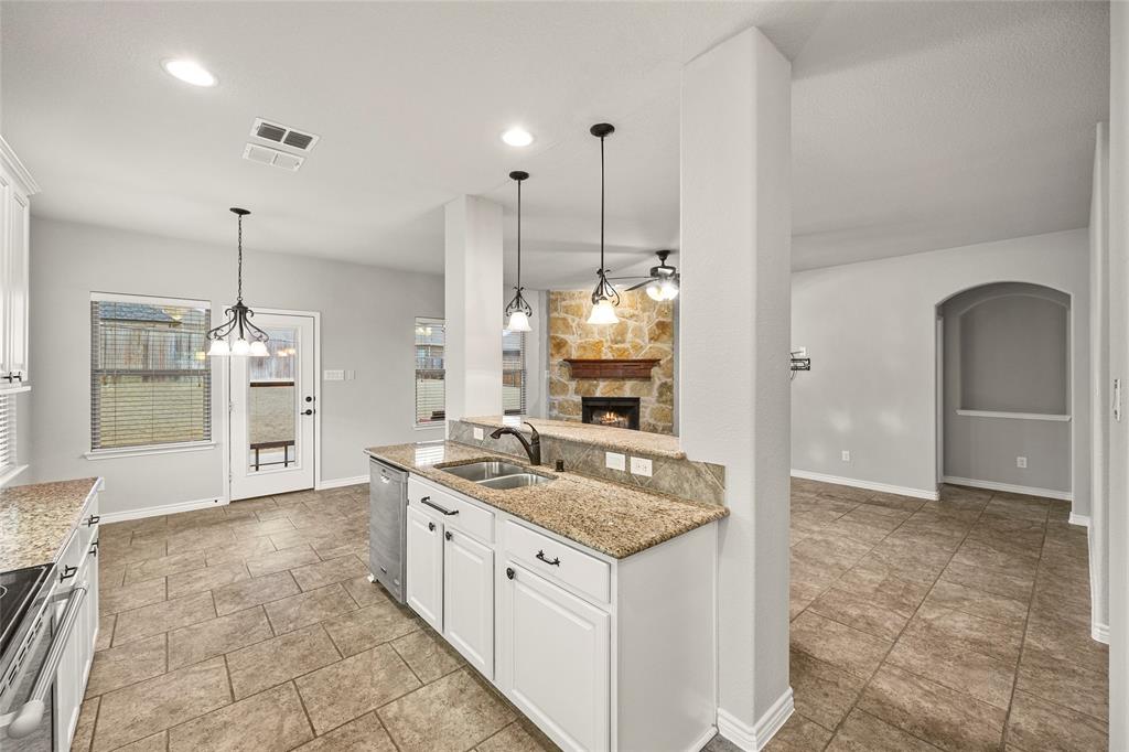 2408 Comal Court Property Photo 9