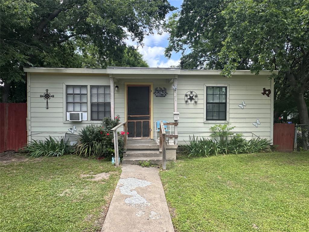 129 E Wanda Drive