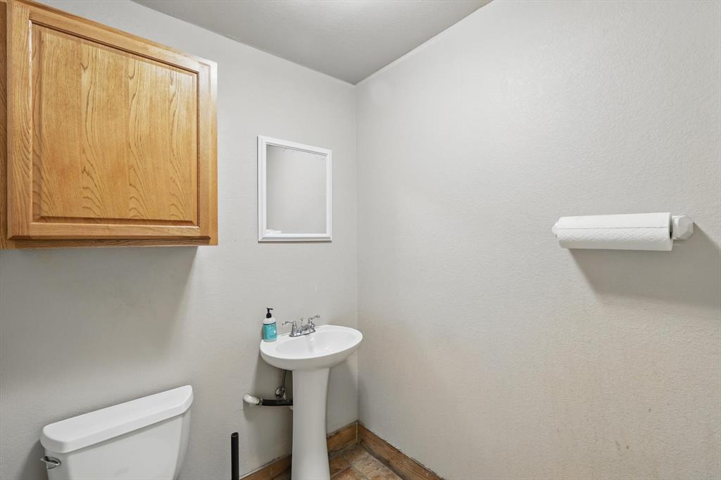 10025 Jacksboro Highway Property Photo 10