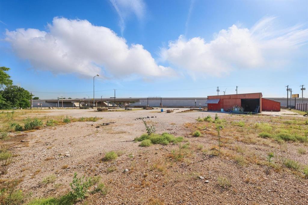 10025 Jacksboro Highway Property Photo 18