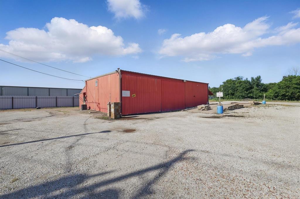 10025 Jacksboro Highway Property Photo 22