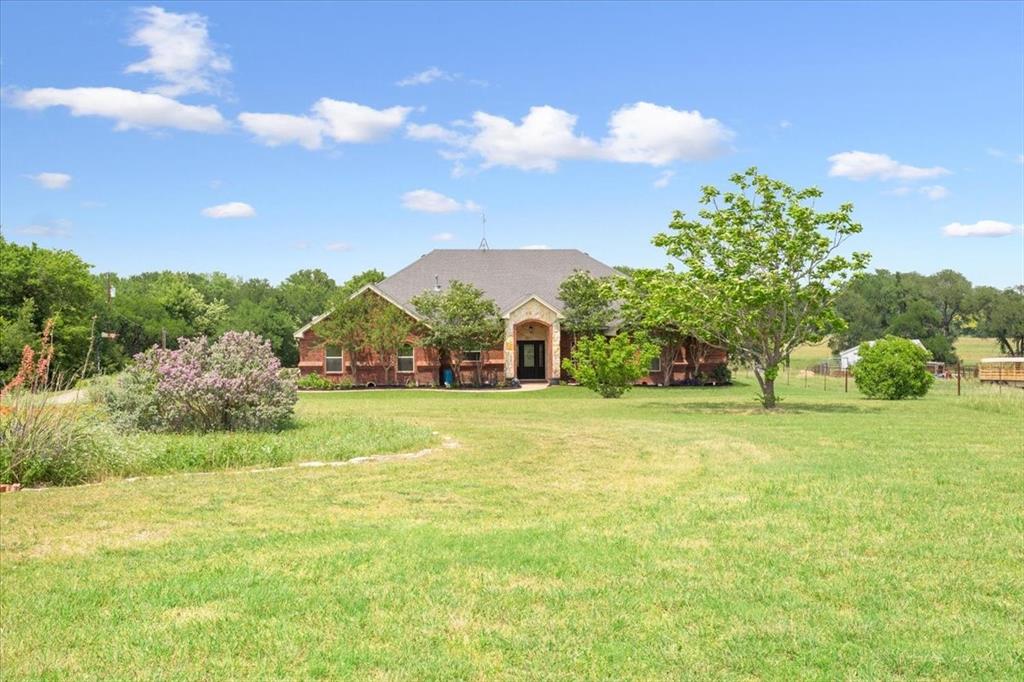 3296 Fm 935 Property Photo 1
