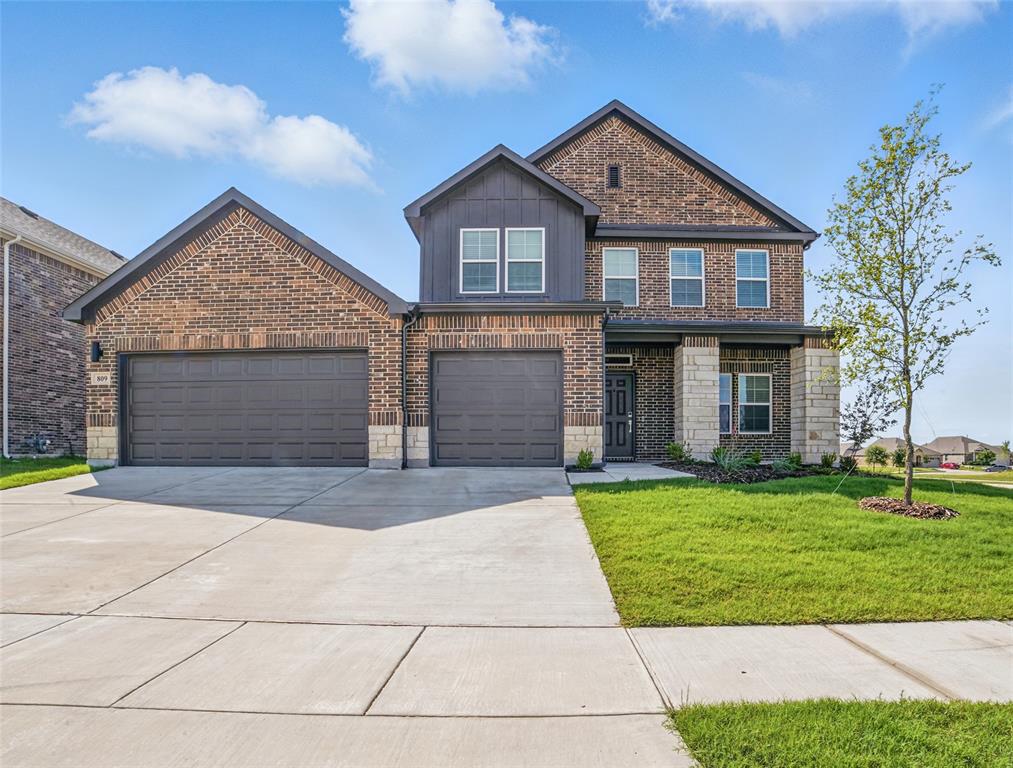 809 Vineyard Way Property Photo 1