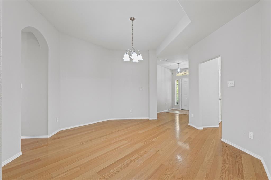 1900 Plymouth Drive Property Photo 9
