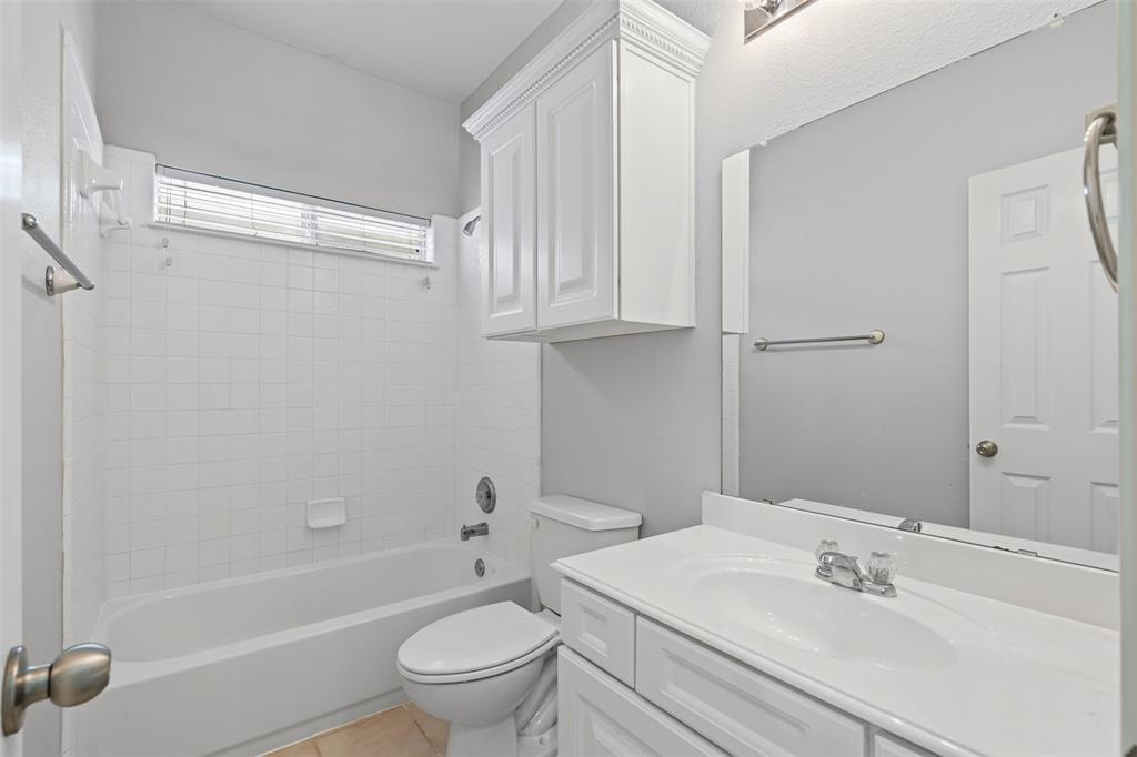 1900 Plymouth Drive Property Photo 12