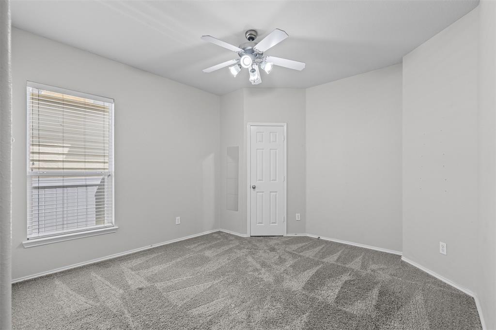 1900 Plymouth Drive Property Photo 13