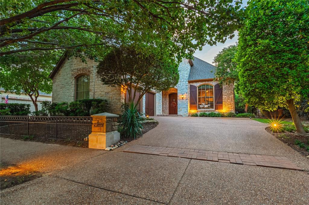 1420 Kensington Court Property Photo 3
