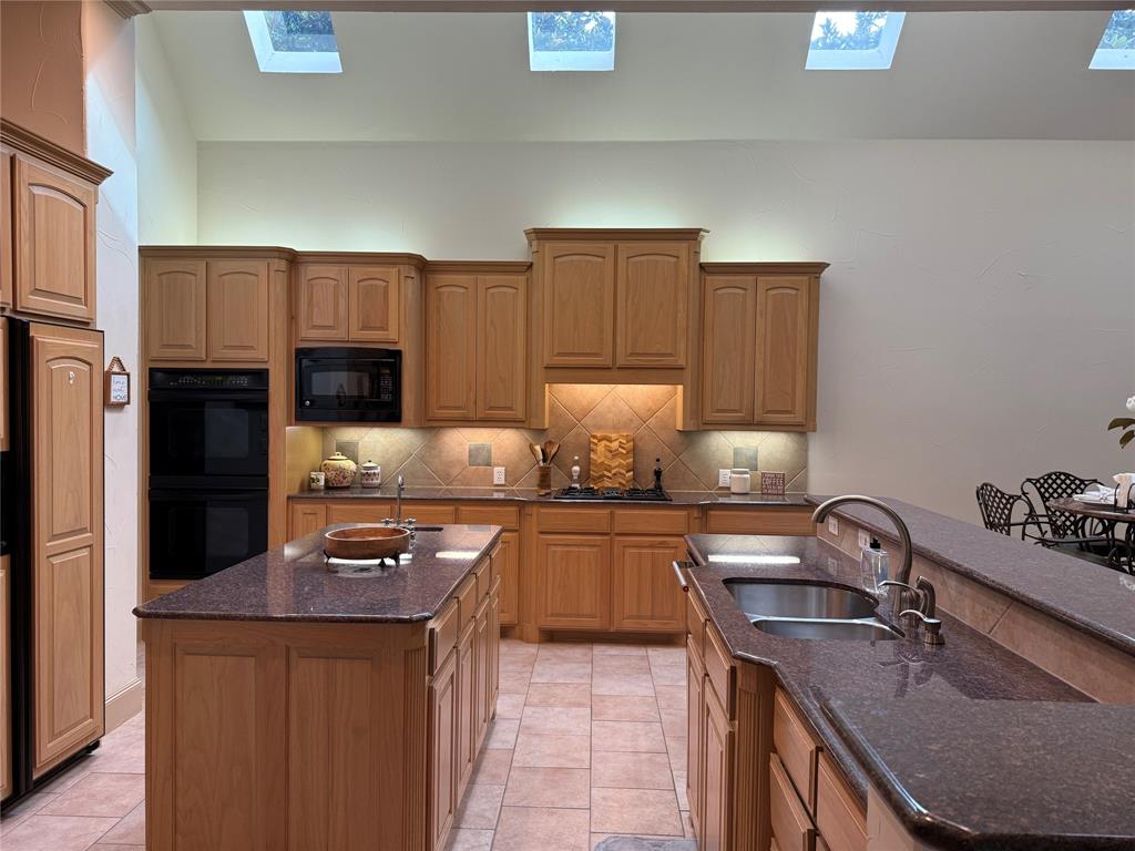 1420 Kensington Court Property Photo 13