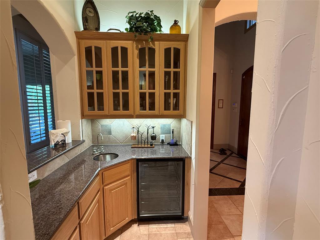 1420 Kensington Court Property Photo 16