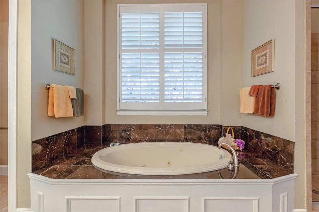 1420 Kensington Court Property Photo 20
