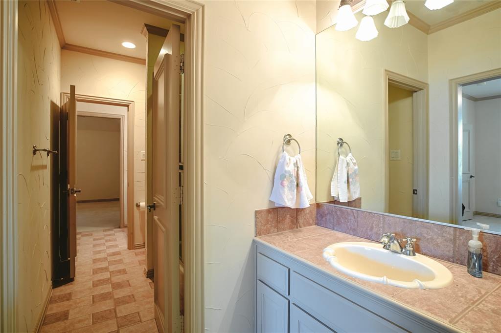 1420 Kensington Court Property Photo 24