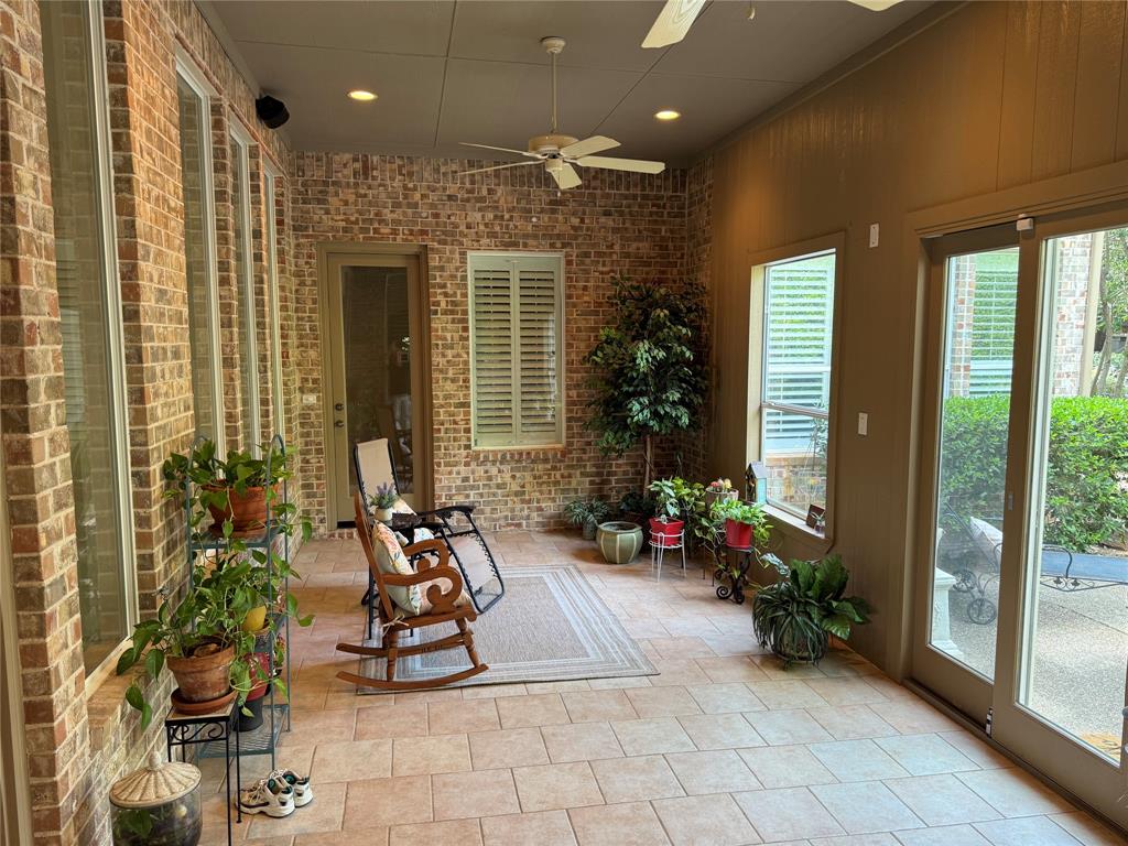 1420 Kensington Court Property Photo 27