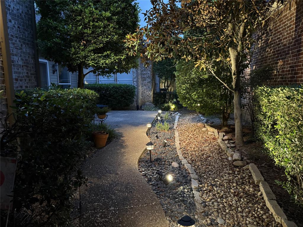 1420 Kensington Court Property Photo 38