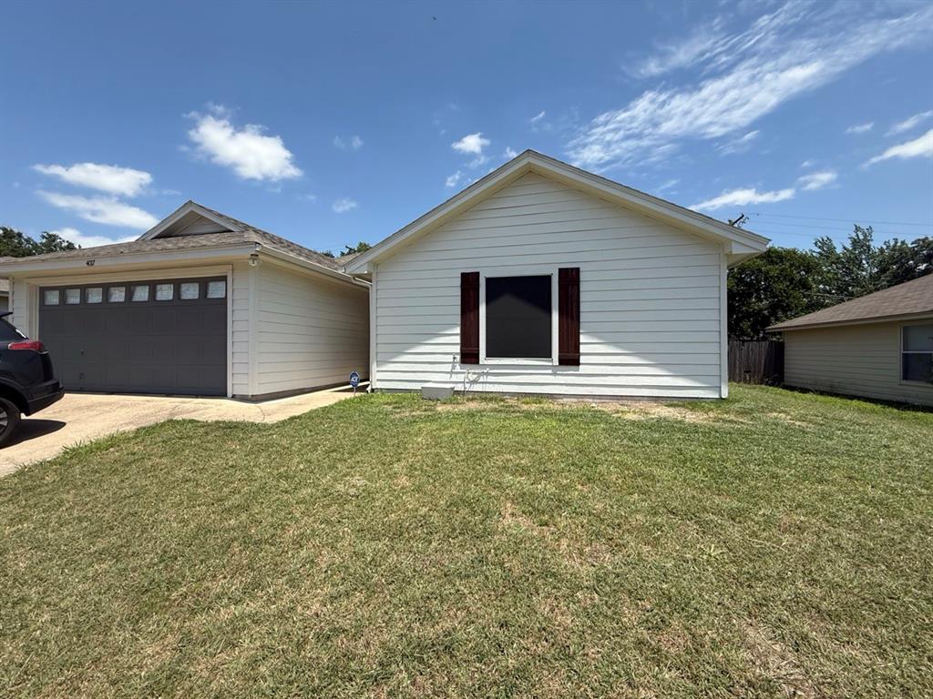4017 Devonaire Drive Property Photo 1