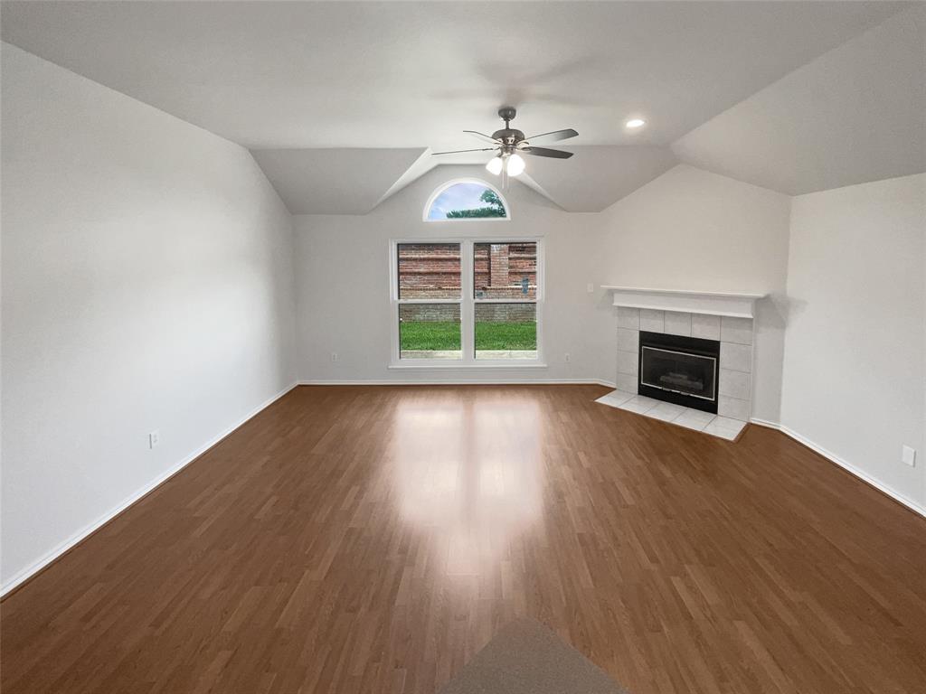 4162 Stone Hollow Way Property Photo 3
