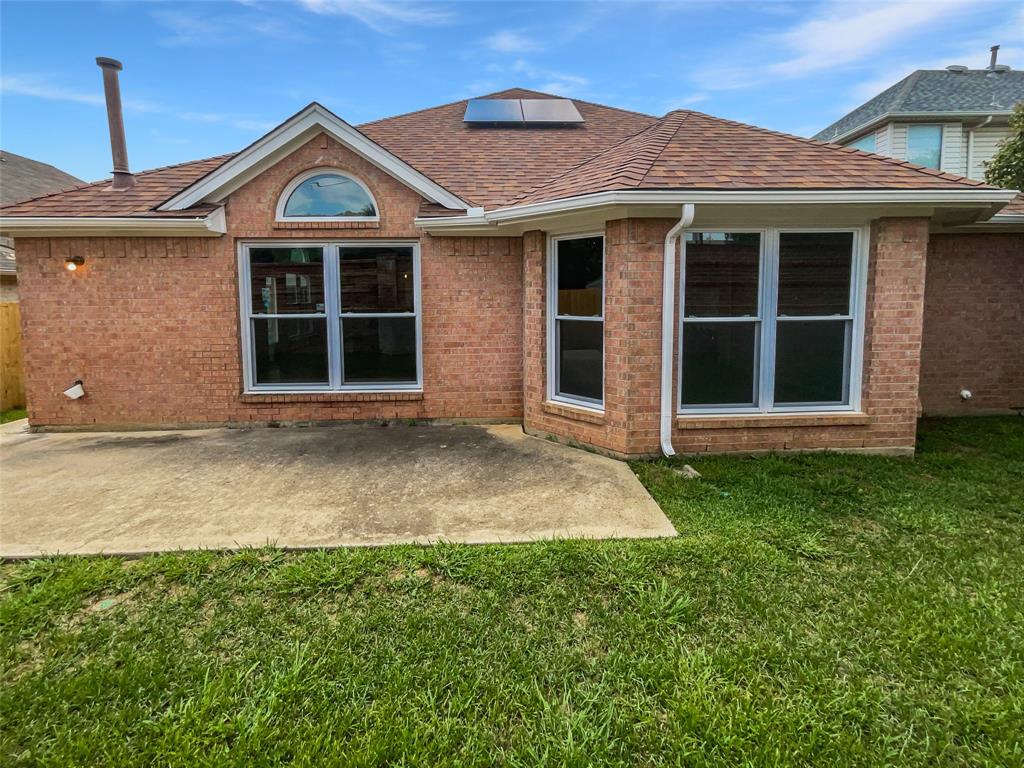4162 Stone Hollow Way Property Photo 8
