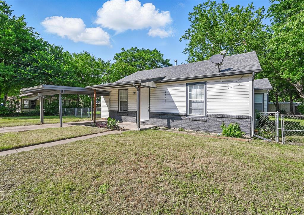 1306 Joslin Street Property Photo 1