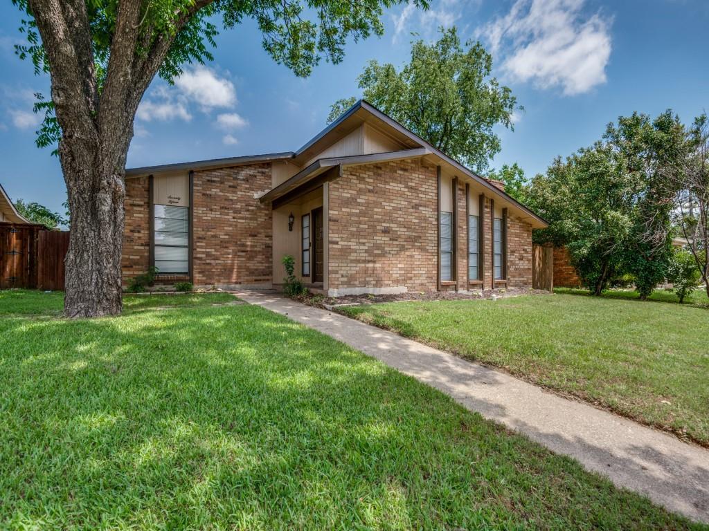 7015 Cloverglen Drive Property Photo 1