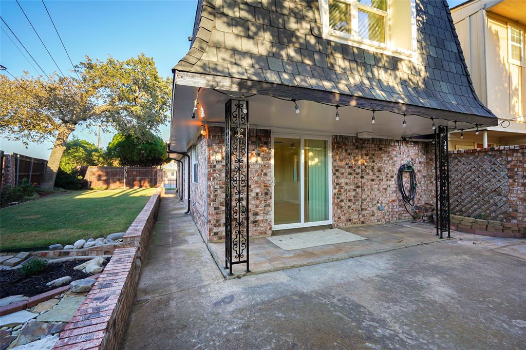 2825 Summit View Drive Property Photo 1