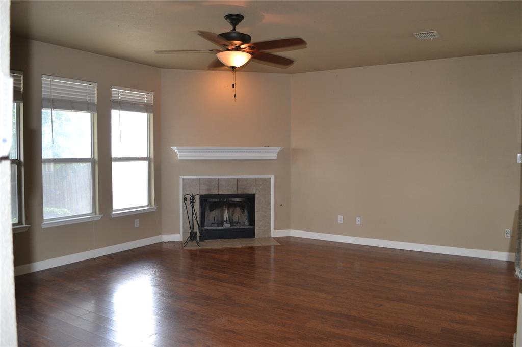 6005 Hidden Pine Lane Property Photo 3