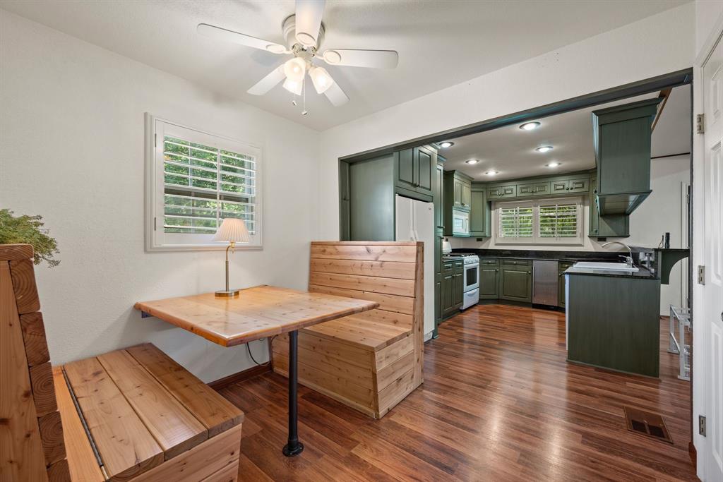 400 Titus Street Property Photo 16